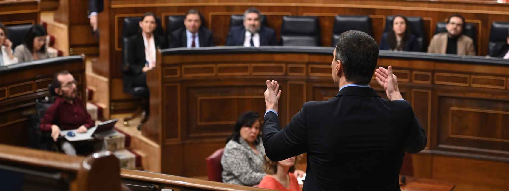 El presidente del Gobierno, Pedro Sánchez, durante una sesión de control en el Congreso.