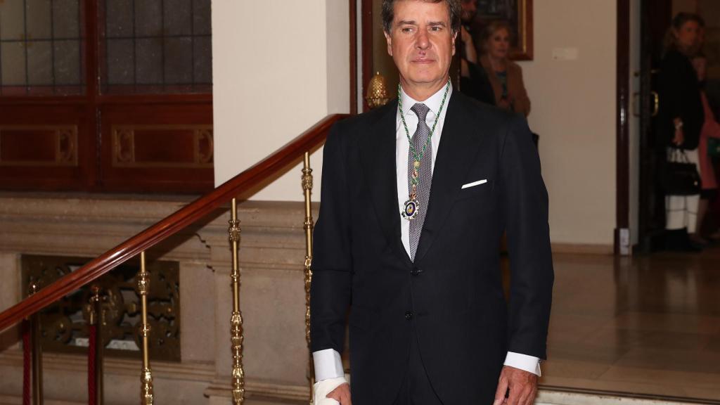 Cayetano Martínez de Irujo, en la entrega de la Medalla de Honor de la Real Academia Nacional de Medicina.