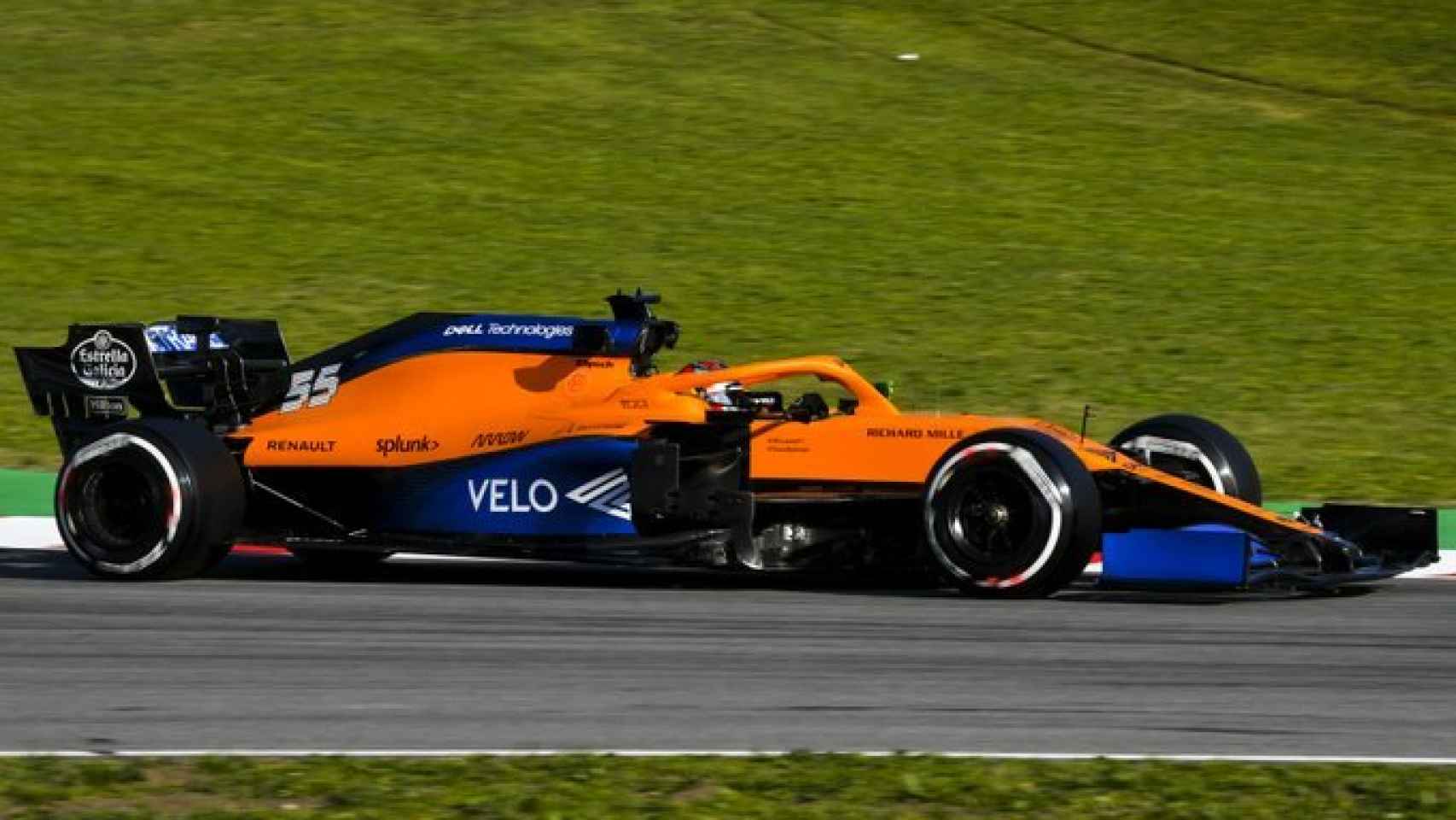 Carlos Sainz pilotando su 'fórmula 1'.