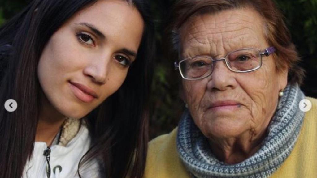 India Martínez, junto a Cati.