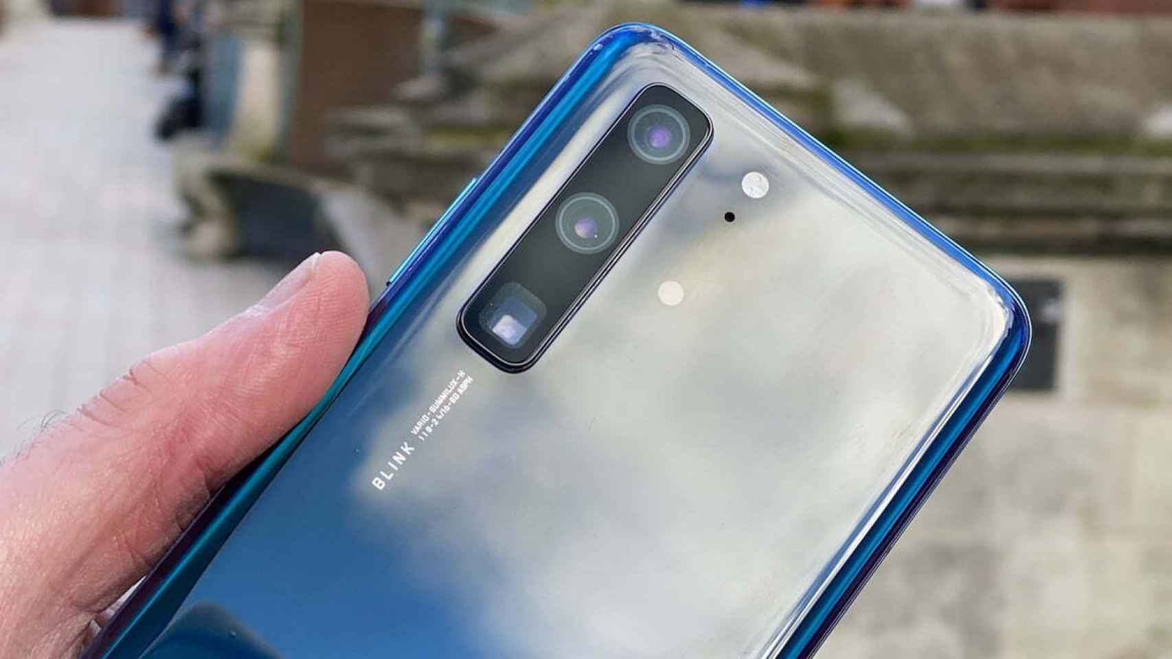 Un Huawei P40 aparece en vídeo, mostrando sus cámaras