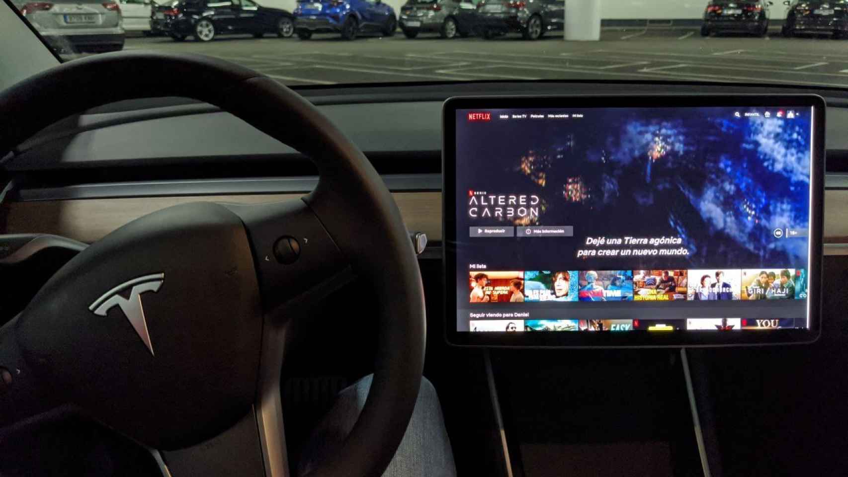 Tesla Model 3 reproduciendo Netflix