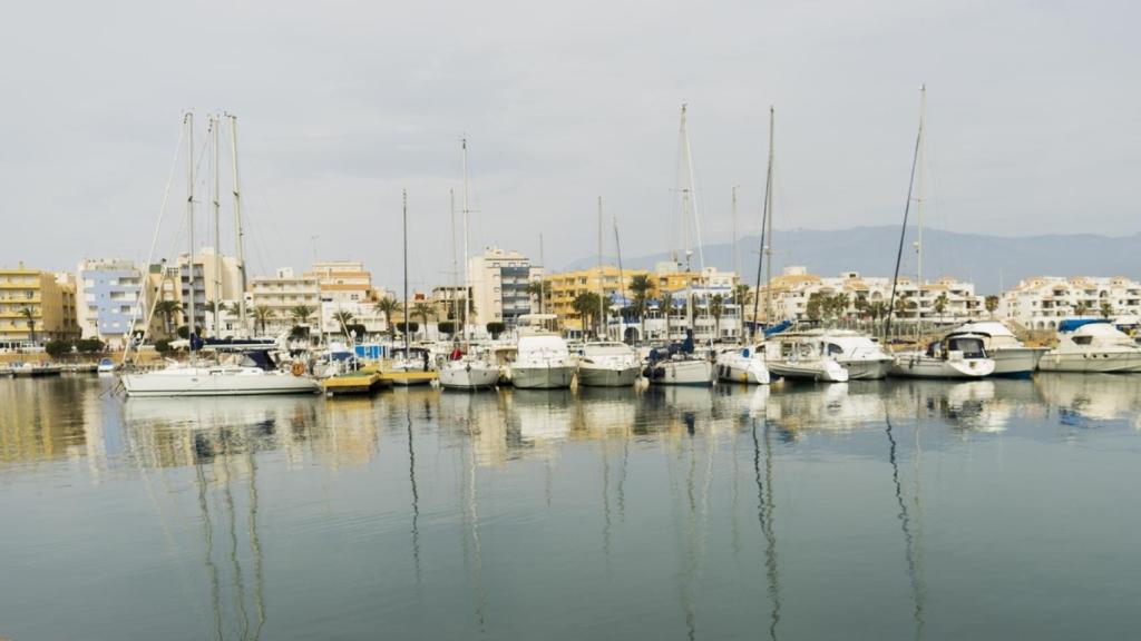 Puerto deportivo de Roquetas de Mar