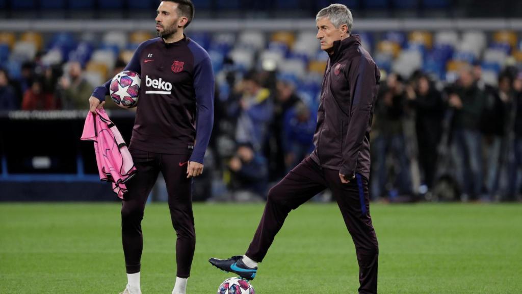 Eder Sarabia, junto a Quique Setién, durante el entrenamiento en la previa de el partido de Champions League frente al Nápoles