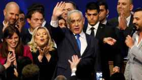 Benjamin Netanyahu comparece ante sus seguidores tras cerrarse las urnas.