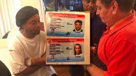 Ronaldinho y la documentación falsa con la que entró en Paraguay