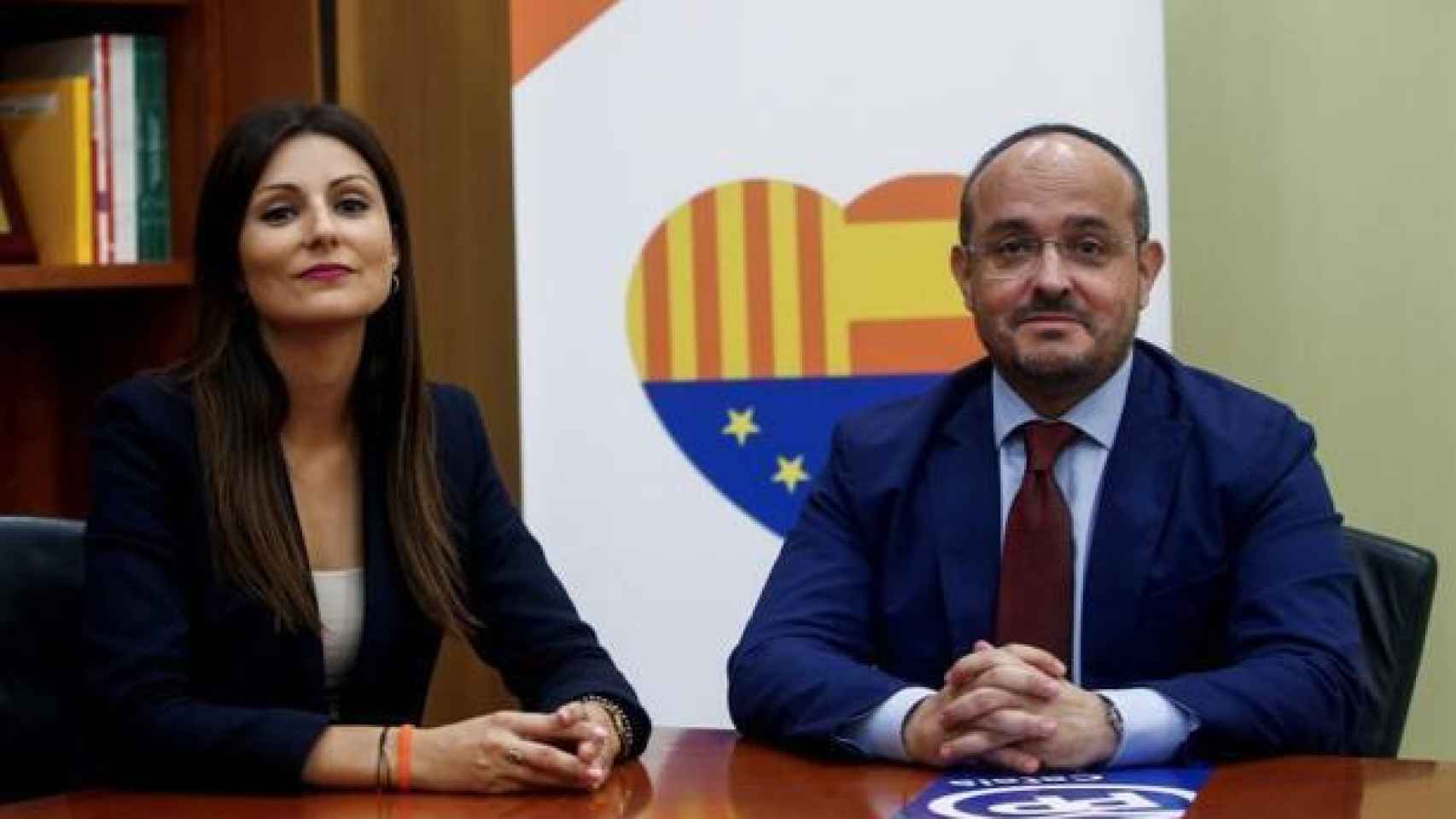 Lorena Roldán, portavoz de Cs en el Parlament de Cataluña, y Alejandro Fernández, su homólogo en el PP.