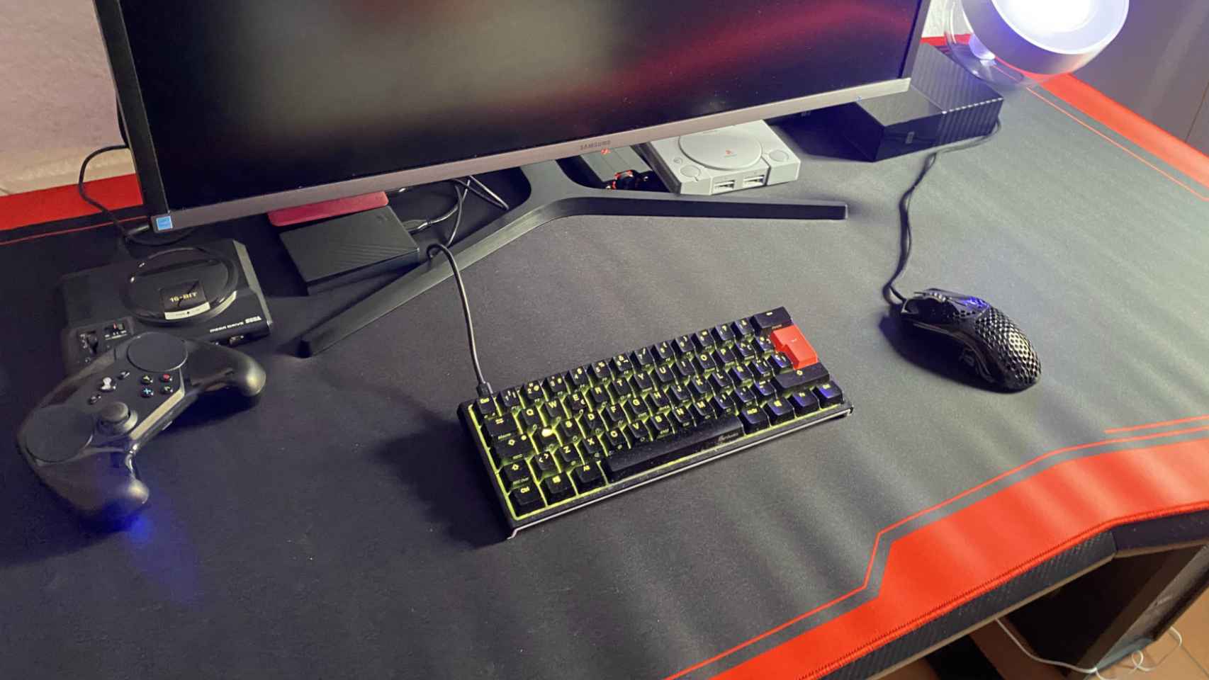 Nitro Concepts D16E Mesa Gaming con Altura Regulable Eléctricamente Negra