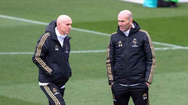 Zinedine Zidane y David Bettoni, durante un entrenamiento