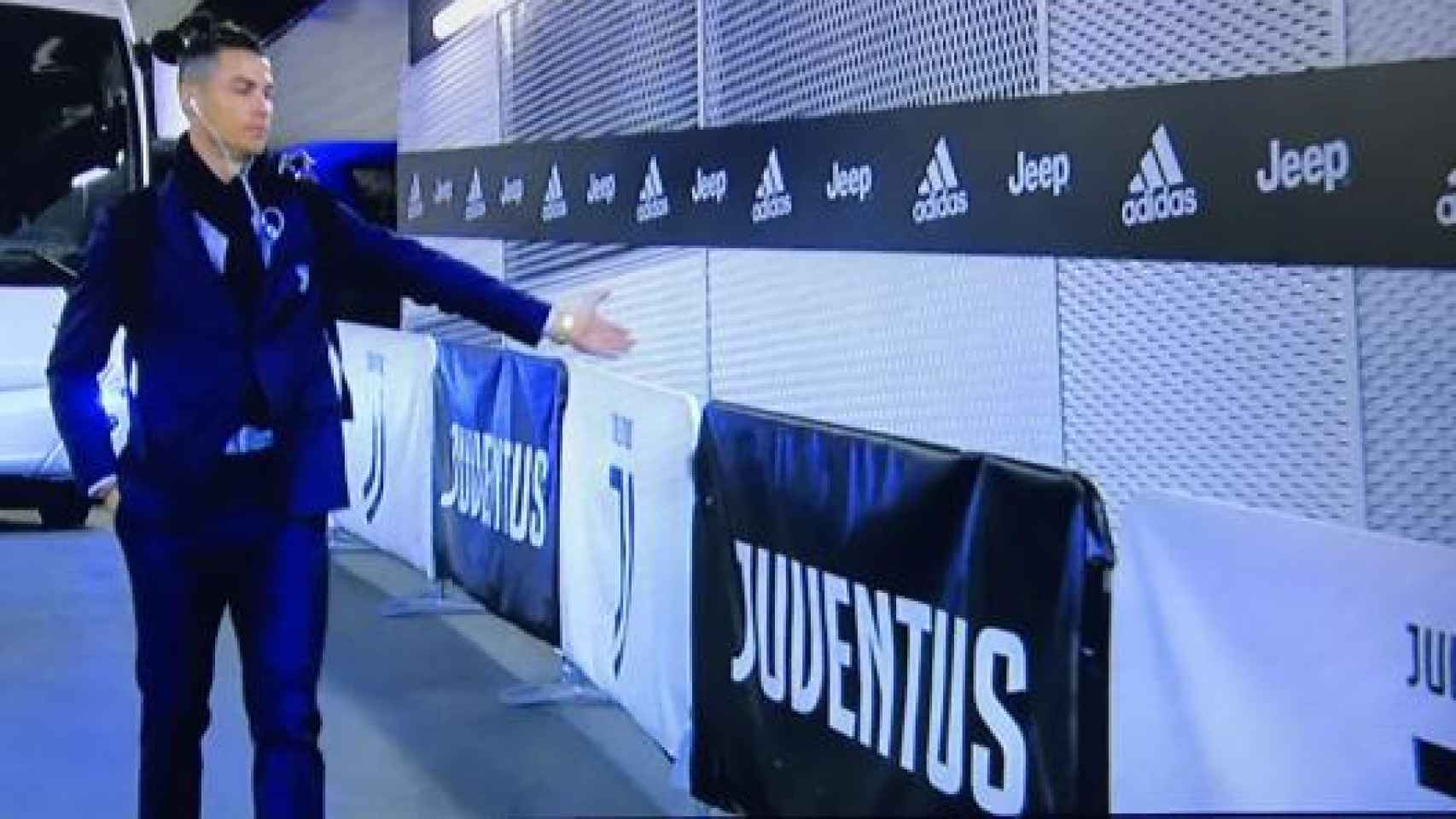 Cristiano Ronaldo en su llegada al Juventus Stadium