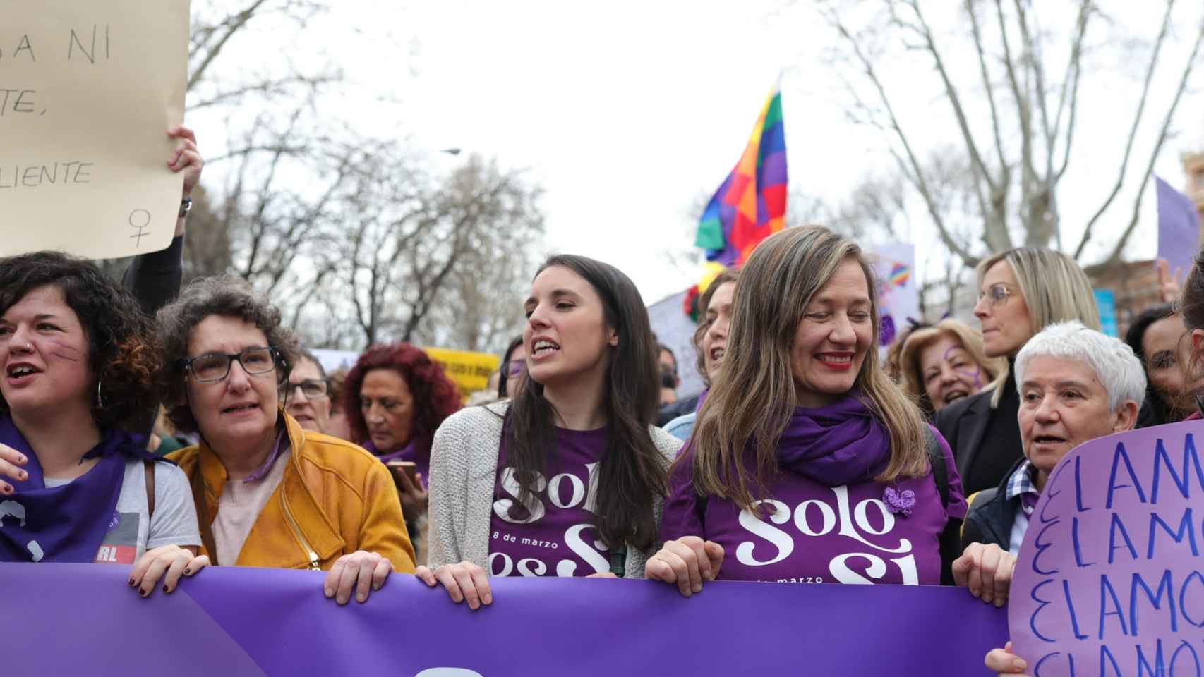 Unidas Podemos ha asistido a la manifestación de Madrid por separado del PSOE bajo el lema: Unidas, libres y feministas.