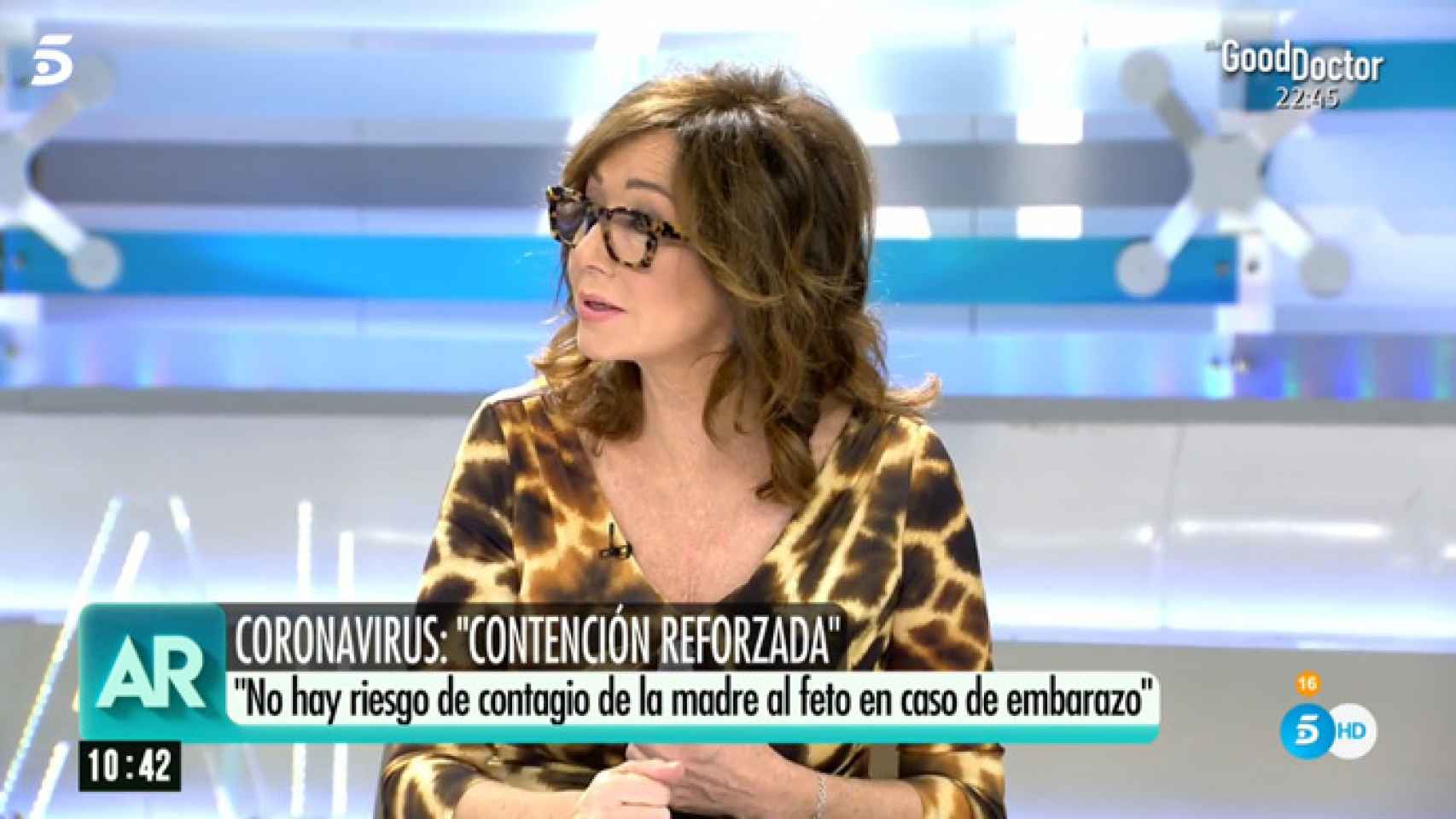Ana Rosa Quintana durante la emisión de su programa este martes.