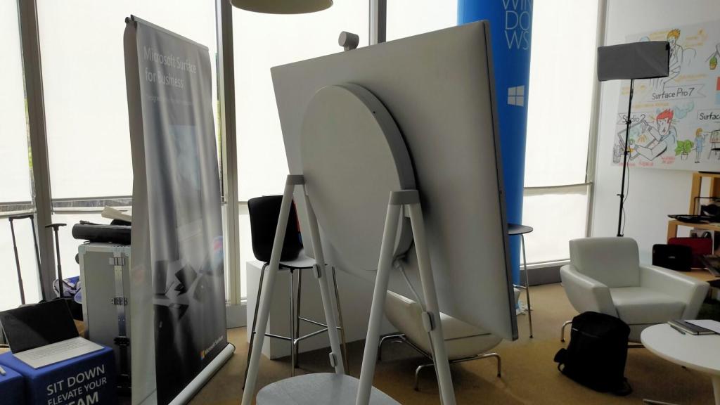 Parte trasera de Surface Hub 2S