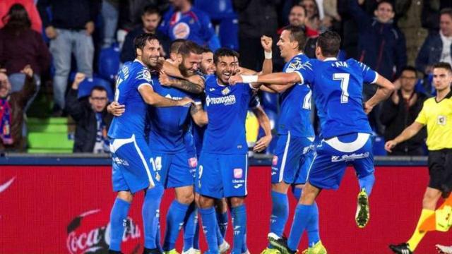 Los jugadores del Getafe celebrando un gol