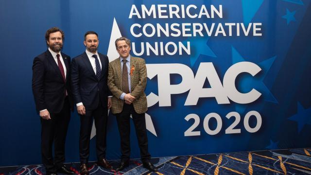 Santiago Abascal, junto a Tertsch y Espinosa de los Monteros, en Washington.