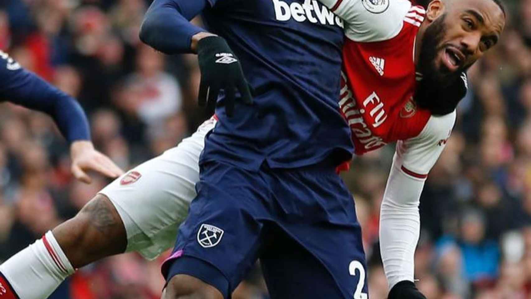 Ogbonna, en su partido ante el Arsenal