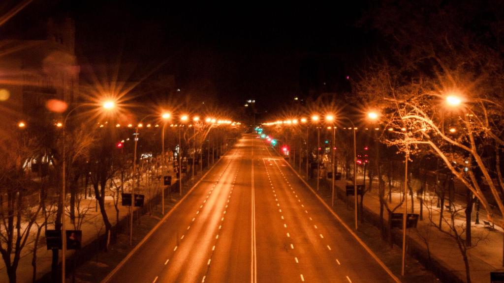El Paseo de la Castellana, vacío.