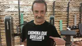 Santi Rodríguez con una camiseta en honor a Jaén en 'Gym Tony' (Mediaset)