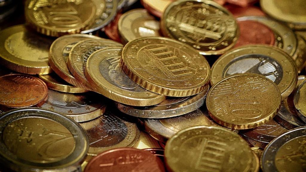 Monedas de euro de distintas denominaciones.