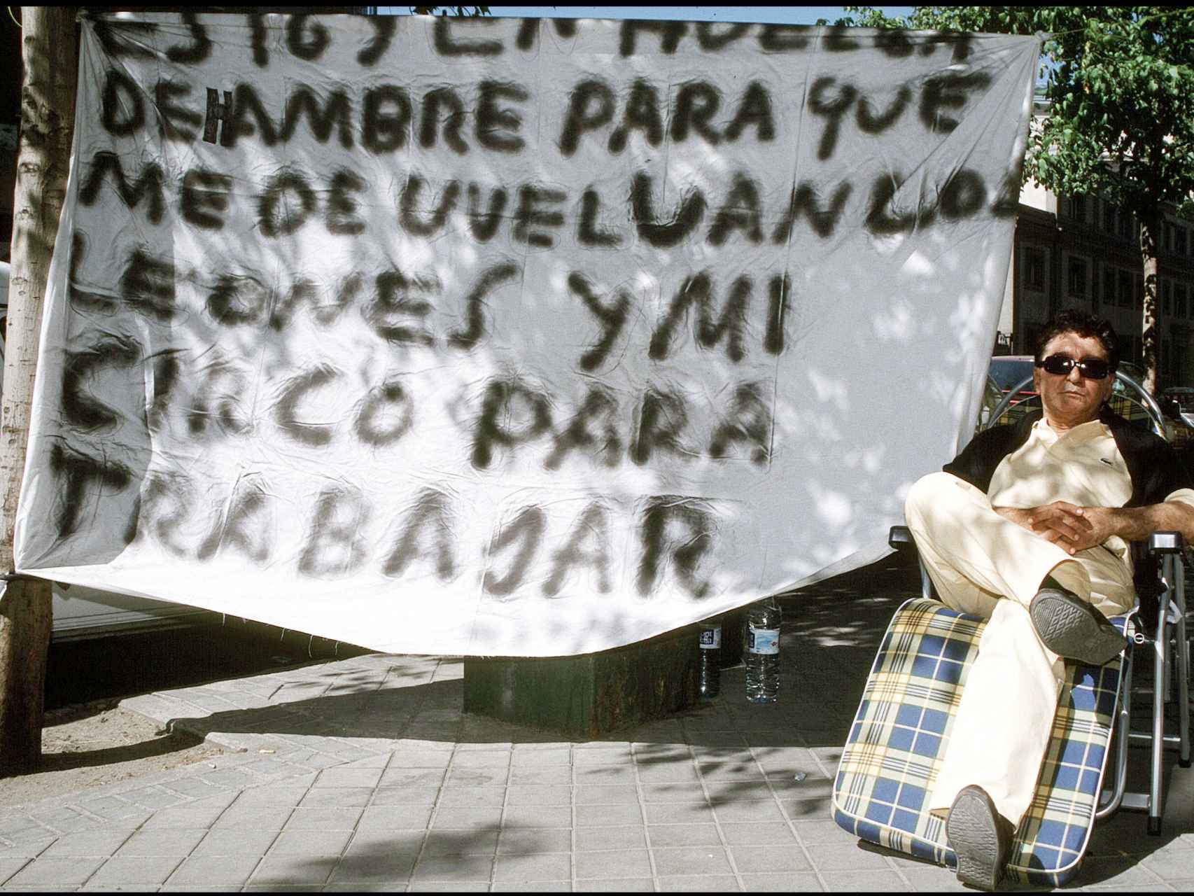 Ángel Cristo, durante una huelga de hambre en Madrid.