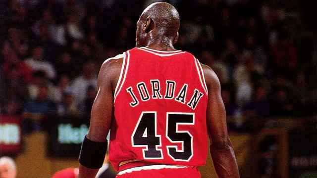 Michael Jordan vistiendo el número 45 en 1995