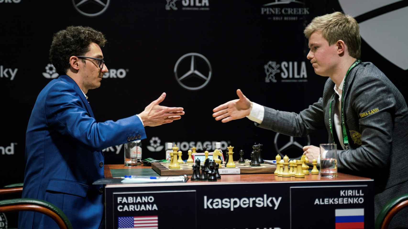 Fabiano Caruana y Kirill Alekseenko en el Torneo de Candidatos