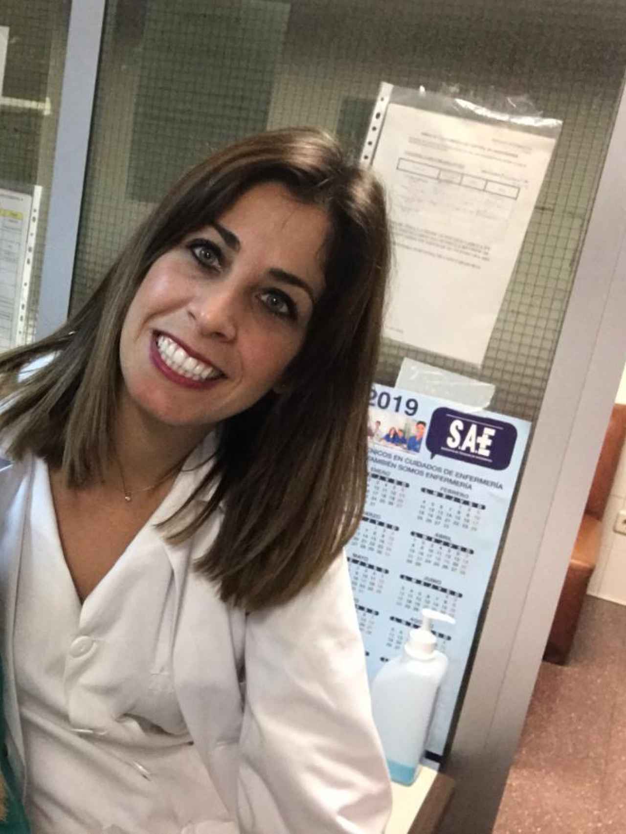 María José Zambrano, 32 años, trebujenera, trabaja en un hospital público de Zaragoza como técnico de farmacia.