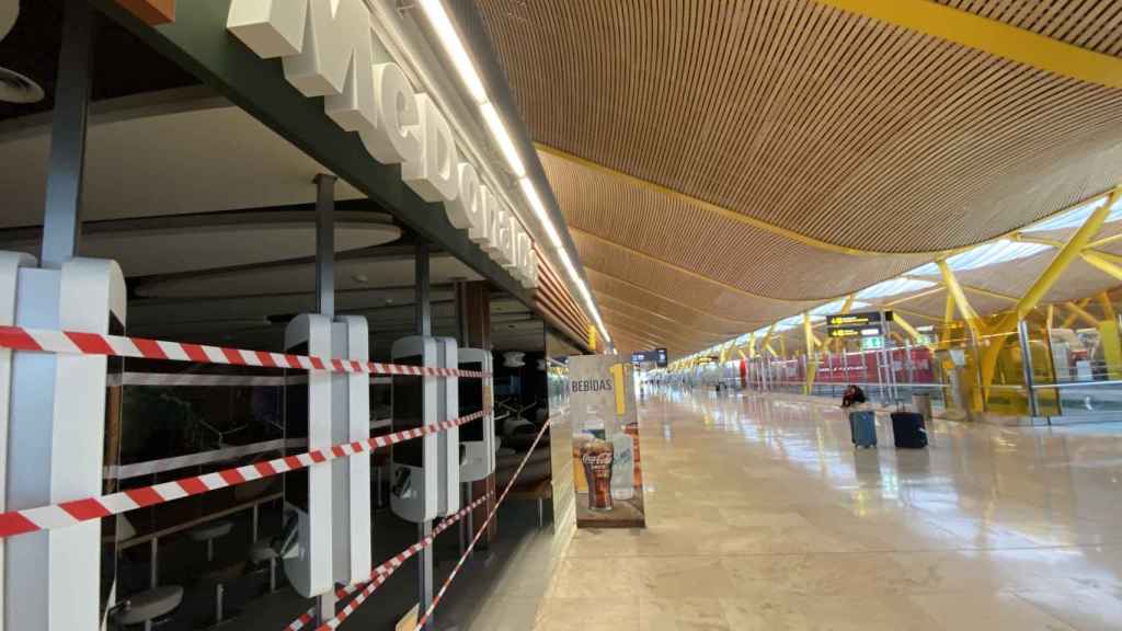 Establecimientos cerrados en el Aeropuerto de Barajas.