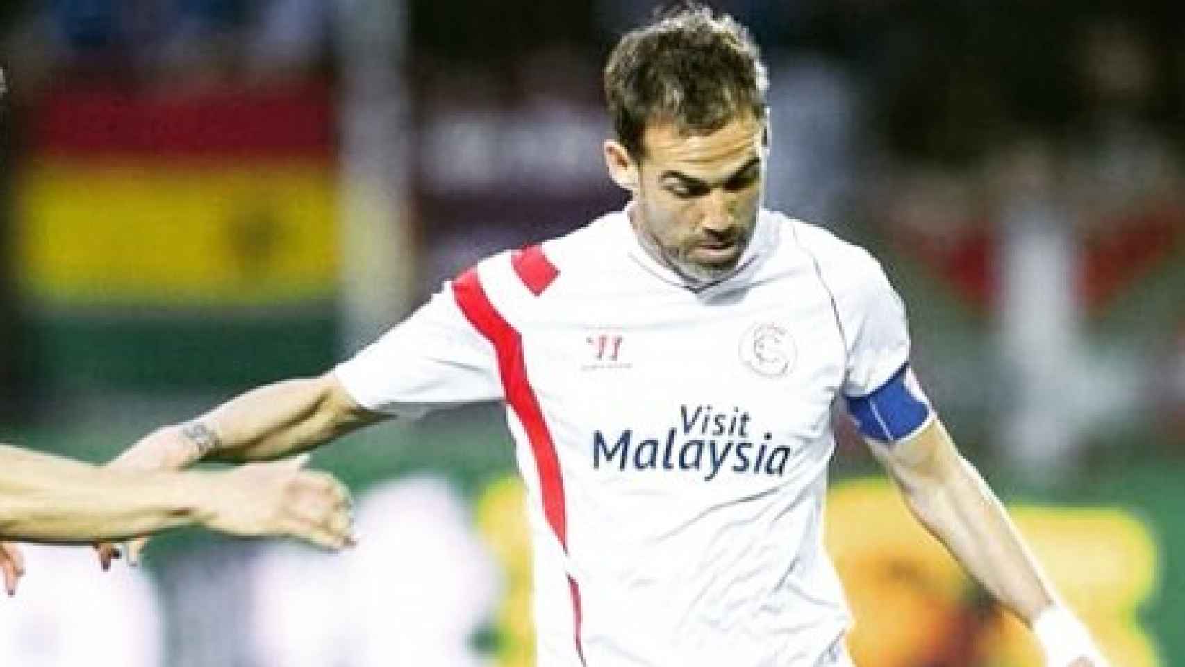 Fernando Navarro, en un partido con el Sevilla