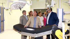 El presidente García-Page durante una visita al nuevo hospital de Toledo