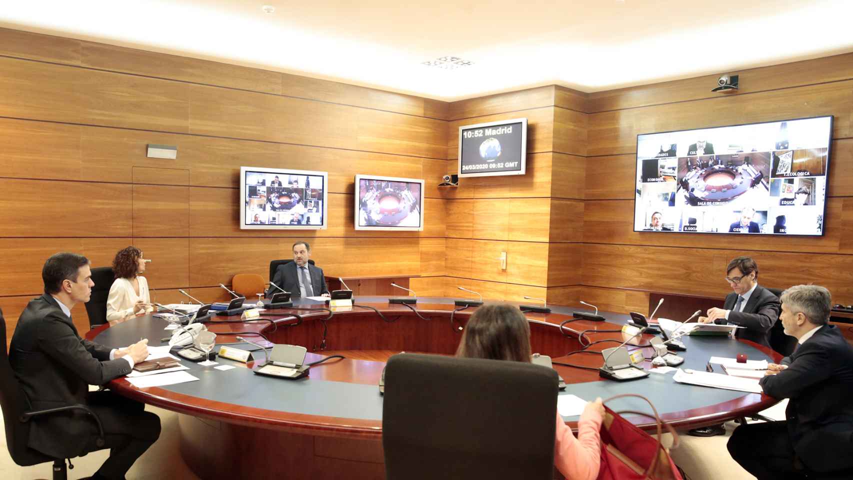 Consejo de Ministros vía telemática, salvo para el presidente, los ministros autoridad delegada y la portavoz.