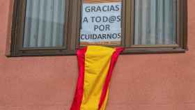 Agradecimiento a los sanitarios desde una vivienda en Zaragoza.