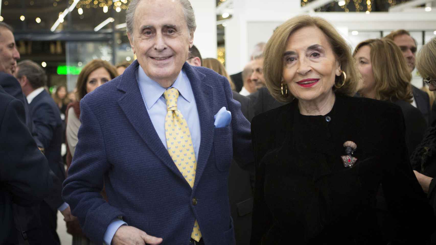 Jaime Peñafiel y su mujer Carmen en la inauguración de una tienda de Porcelanosa en Castellón en 2018.
