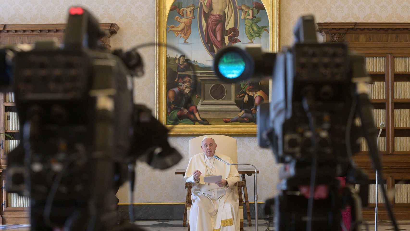 El Papa durante una audiencia televisada