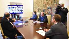 Page con parte de su Gobierno durante la sesión telemática de presidentes autonómicos con Pedro Sánchez