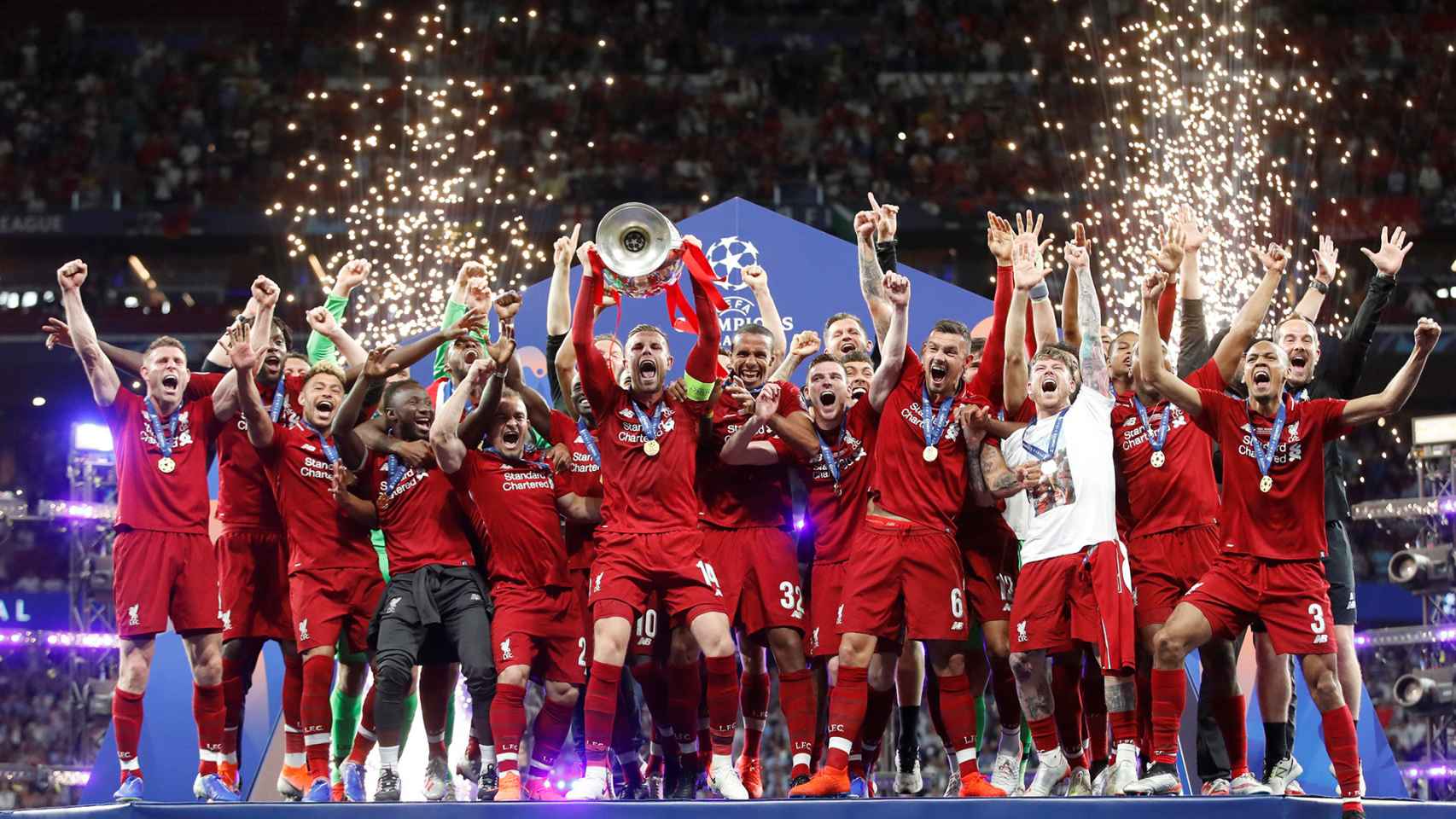 Jordan Henderson levanta el título de la Champions League de 2019