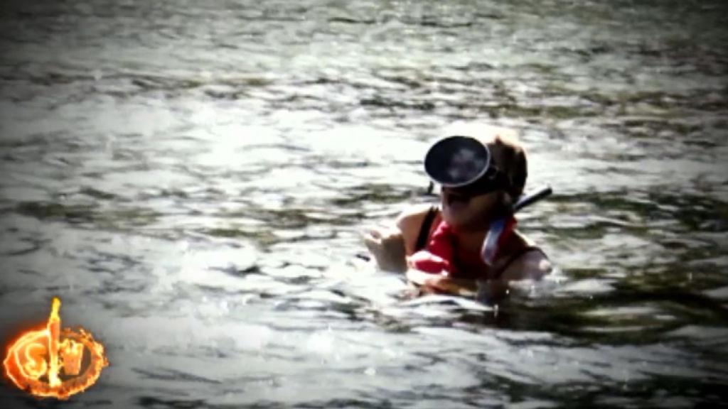 Ana María Aldón ha sufrido un gran susto mientras pescaba.