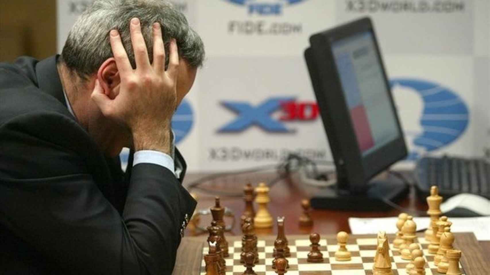 Enxadrista russo Garry Kasparov faz críticas a Putin: 'A cobra que o mundo  abriga em seu seio' - Jornal O Globo