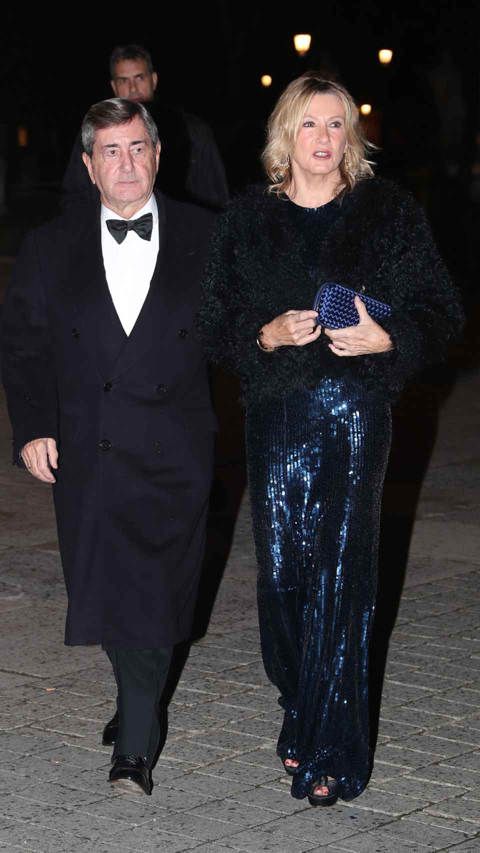 Alfonso Cortina y Myriam Lapique llegando al Teatro Real de Madrid.
