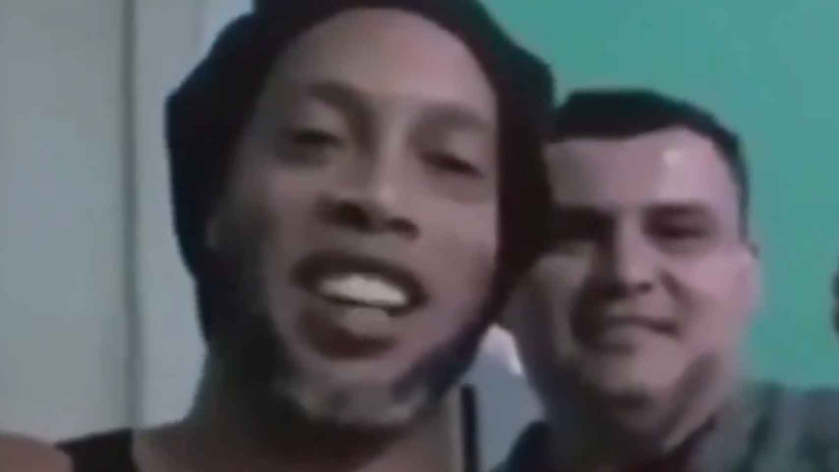 Ronaldinho y su compañero