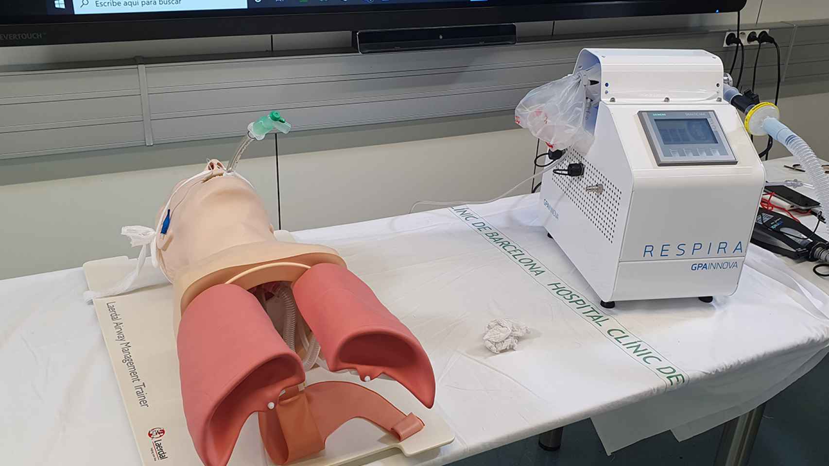 El respirador Respira, durante las pruebas en el Hospital Clínic de Barcelona.