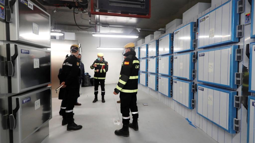 Militares de la UME en la morgue de la Ciudad de la Justicia de Valdebebas.