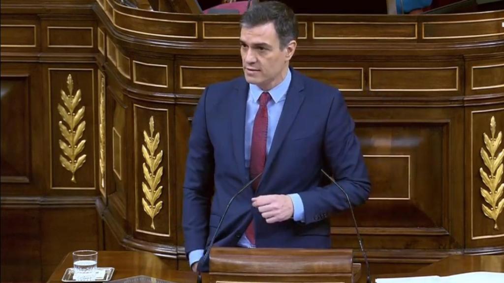 Pedro Sánchez, durante las réplicas a los grupos en el pleno de la segunda prórroga del estado de alarma.