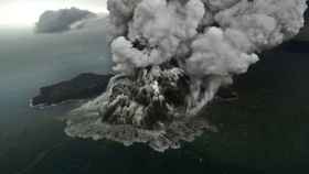 El Anak Krakatau, en la erupción de diciembre del 2018.