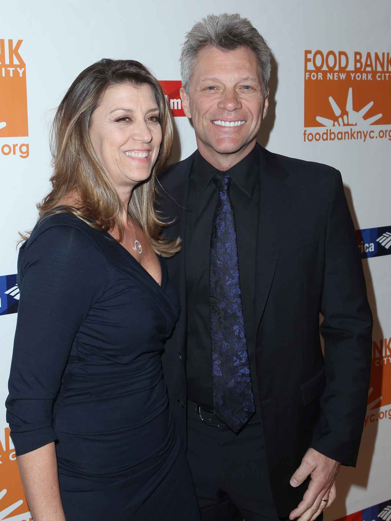Bon Jovi junto a su esposa Dorothea.