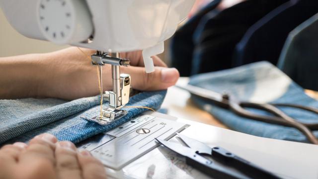Cómo coser a máquina: costura para principiantes