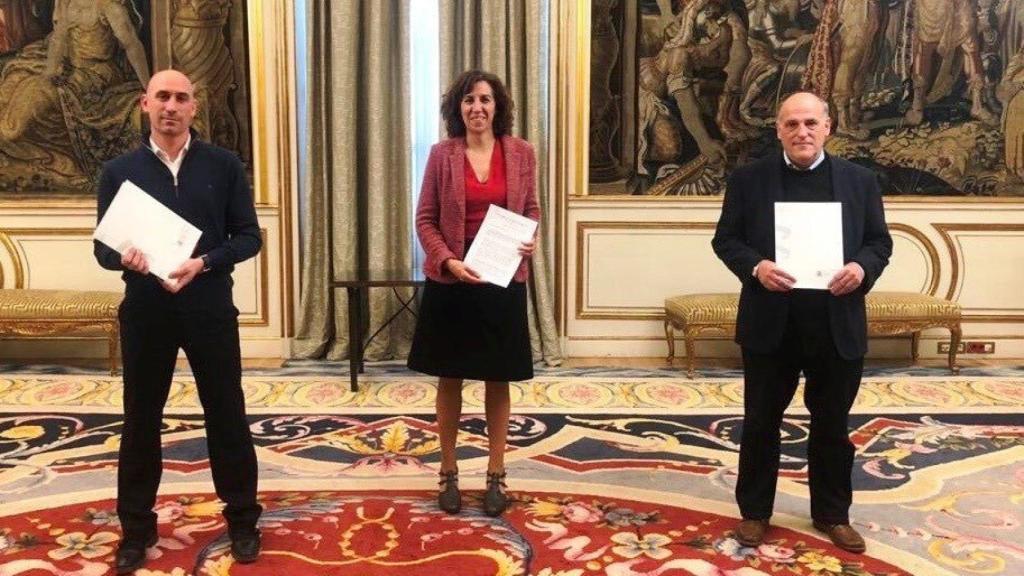 Luis Rubiales, Irene Lozano y Javier Tebas, durante la reunión del Pacto de Viana