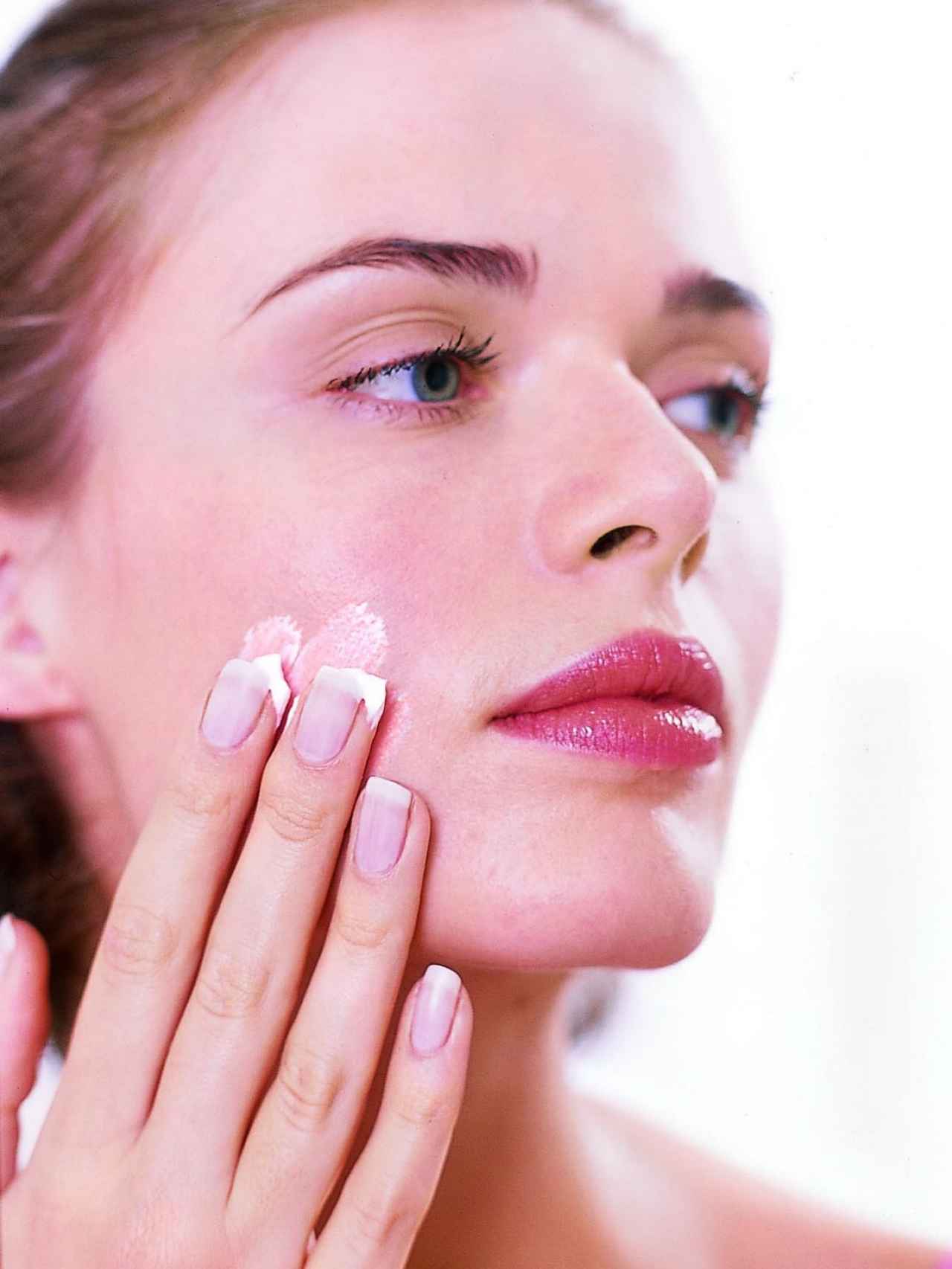 El jabón de aguacate puede utilizarse para la limpieza facial.