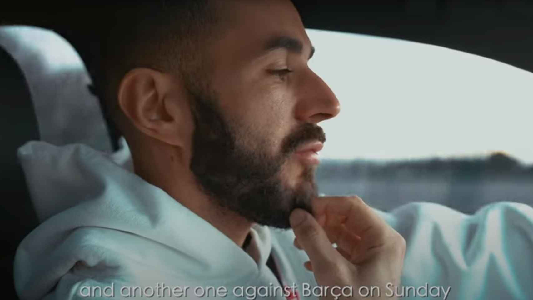 Karim Benzema, durante el segundo episodio del relato de su vida a través de YouTube