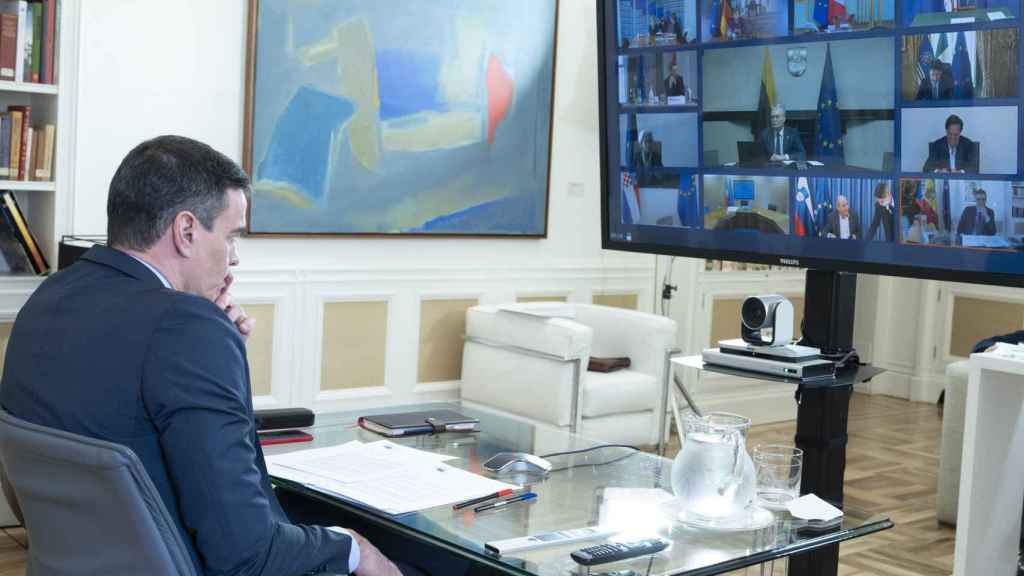 El presidente del Gobierno, Pedro Sánchez, durante la videocumbre de este jueves